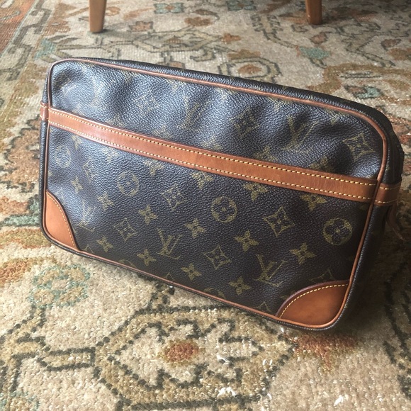 Louis Vuitton Handbags - *️⃣SOLD*️⃣ LV Vintage Compiegne 28 GM Clutch